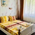еос 2*
